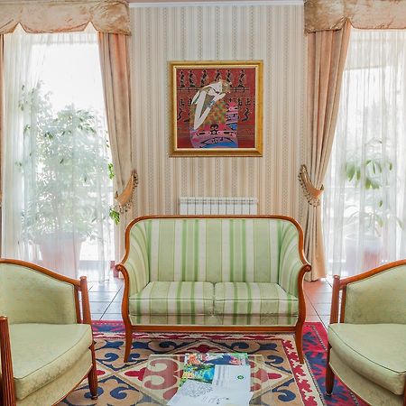 City Hotel Tien Shan Koktobe Bagian luar foto