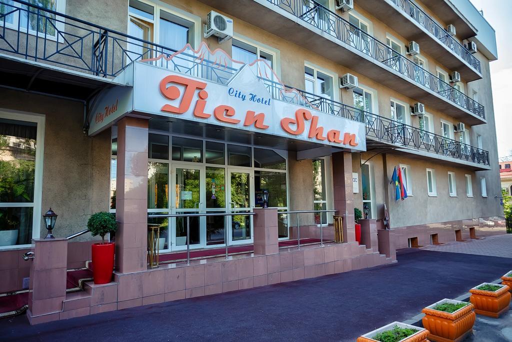 City Hotel Tien Shan Koktobe Bagian luar foto