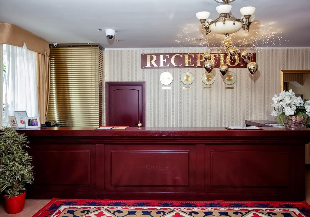 City Hotel Tien Shan Koktobe Bagian luar foto