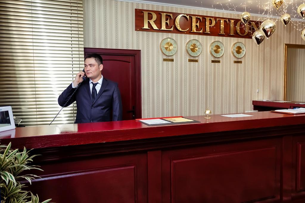 City Hotel Tien Shan Koktobe Bagian luar foto