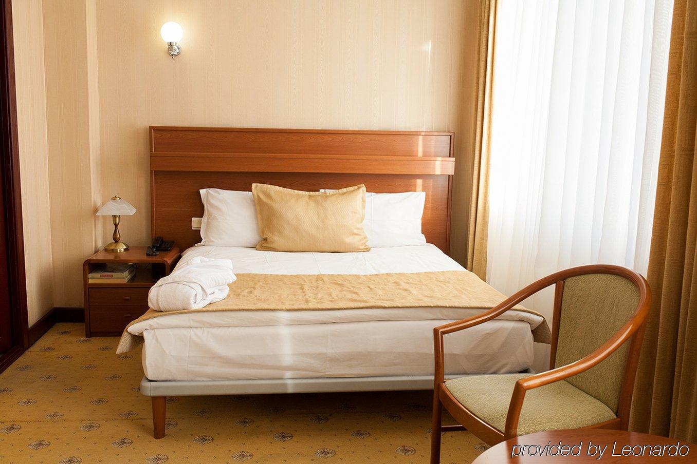 City Hotel Tien Shan Koktobe Bagian luar foto