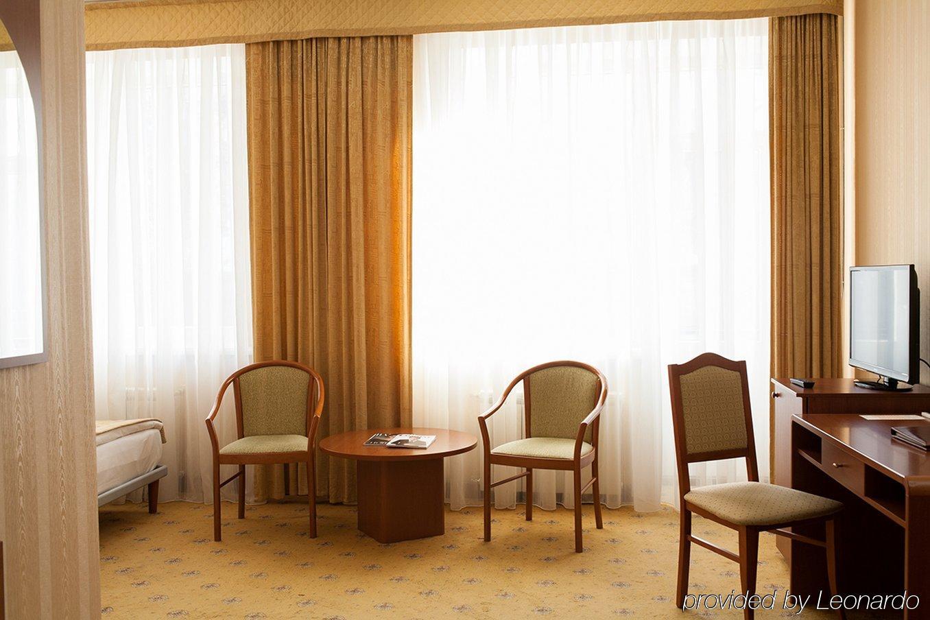 City Hotel Tien Shan Koktobe Bagian luar foto