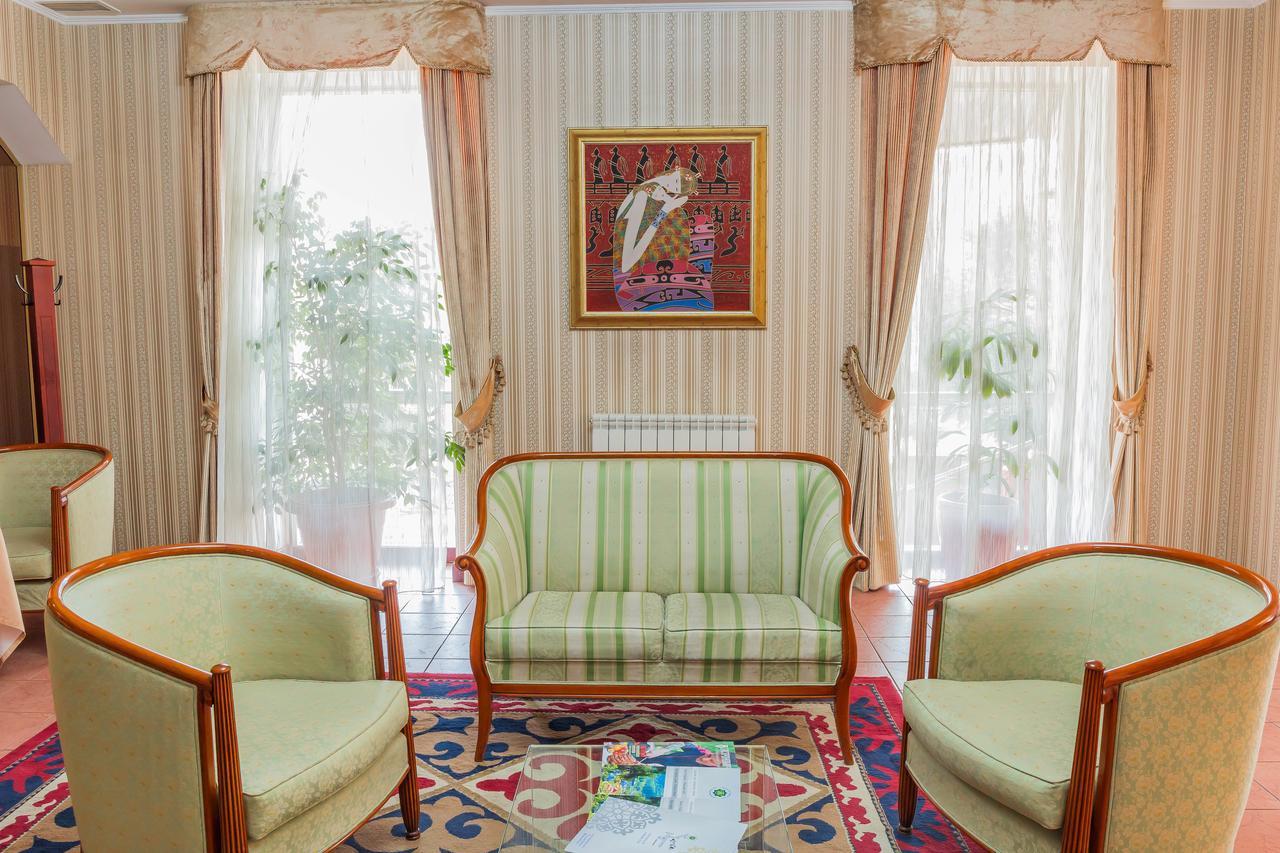 City Hotel Tien Shan Koktobe Bagian luar foto