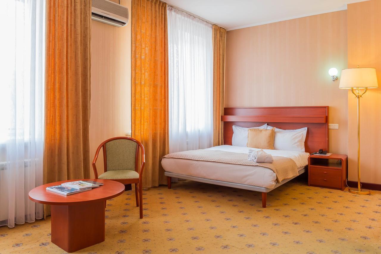 City Hotel Tien Shan Koktobe Bagian luar foto