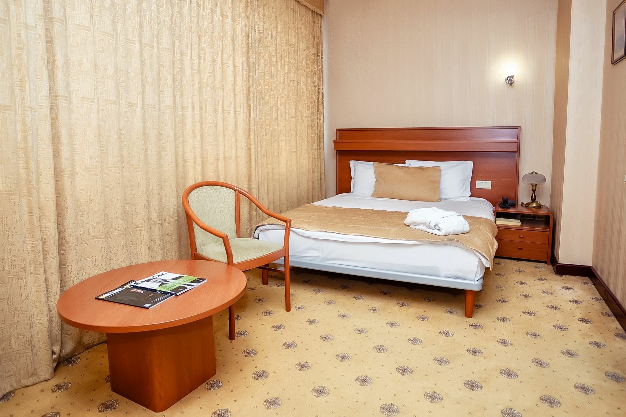 City Hotel Tien Shan Koktobe Bagian luar foto